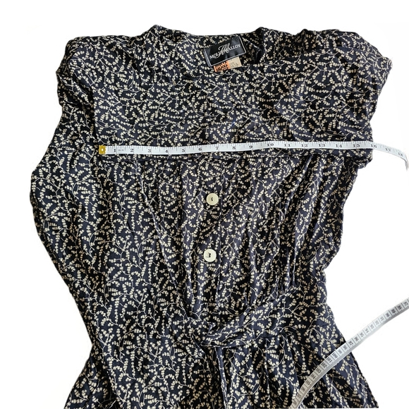 Molly Malloy Vintage Romper 80s 90s Floral Black White Jumpsuit - Picture 7 of 16